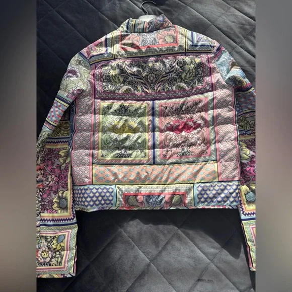 Jacket - Picture 4 of 4